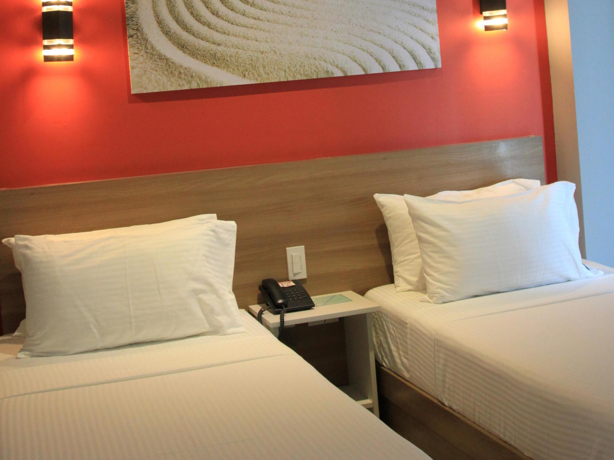 Sumo Asia Hotels - Davao City Dış mekan fotoğraf