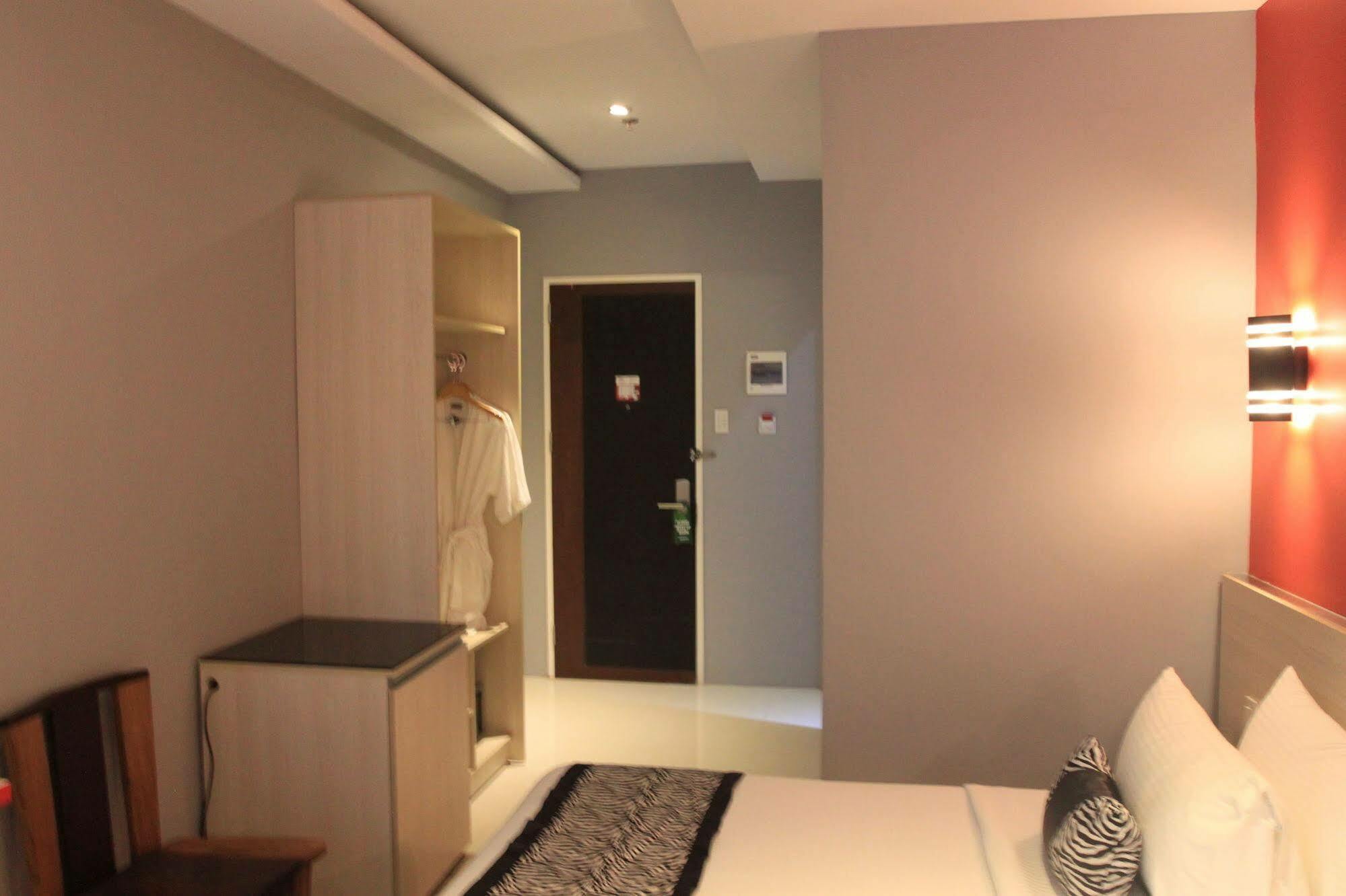 Sumo Asia Hotels - Davao City Dış mekan fotoğraf